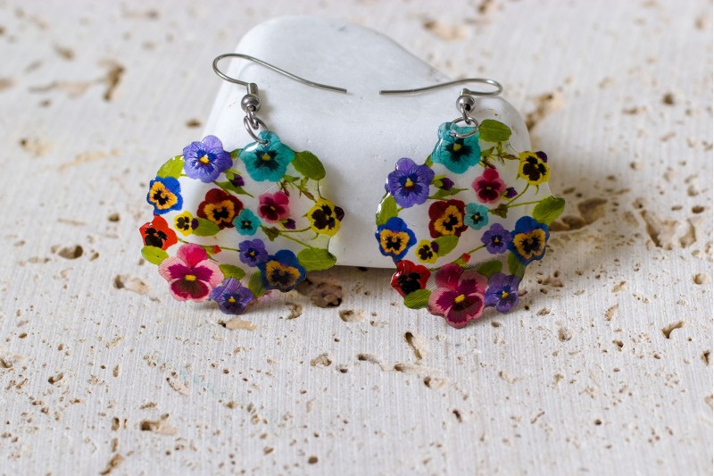 Pansy bouquet earrings 